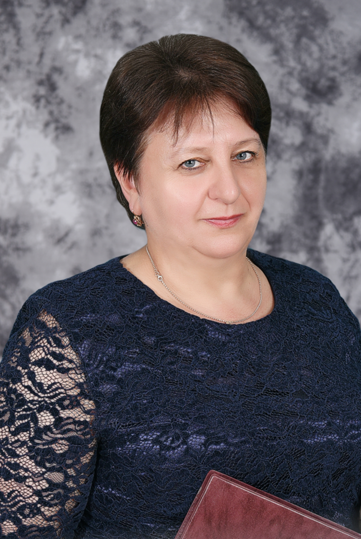 Гедзь Елена Григорьевна.